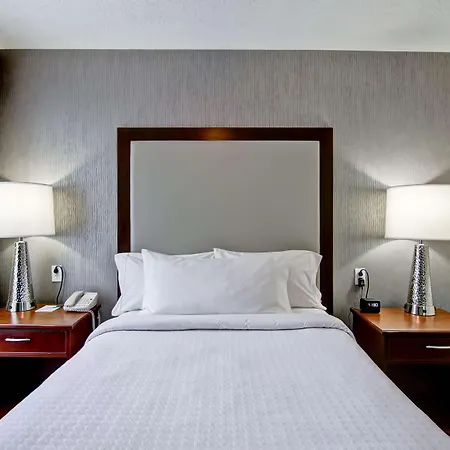 Poplar Inn And Suites
